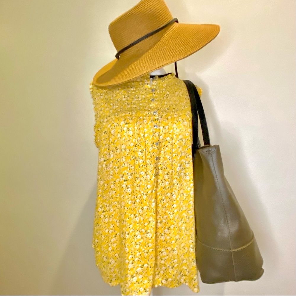 Nordstrom Calson Floral Sleeveless top - Size 1X